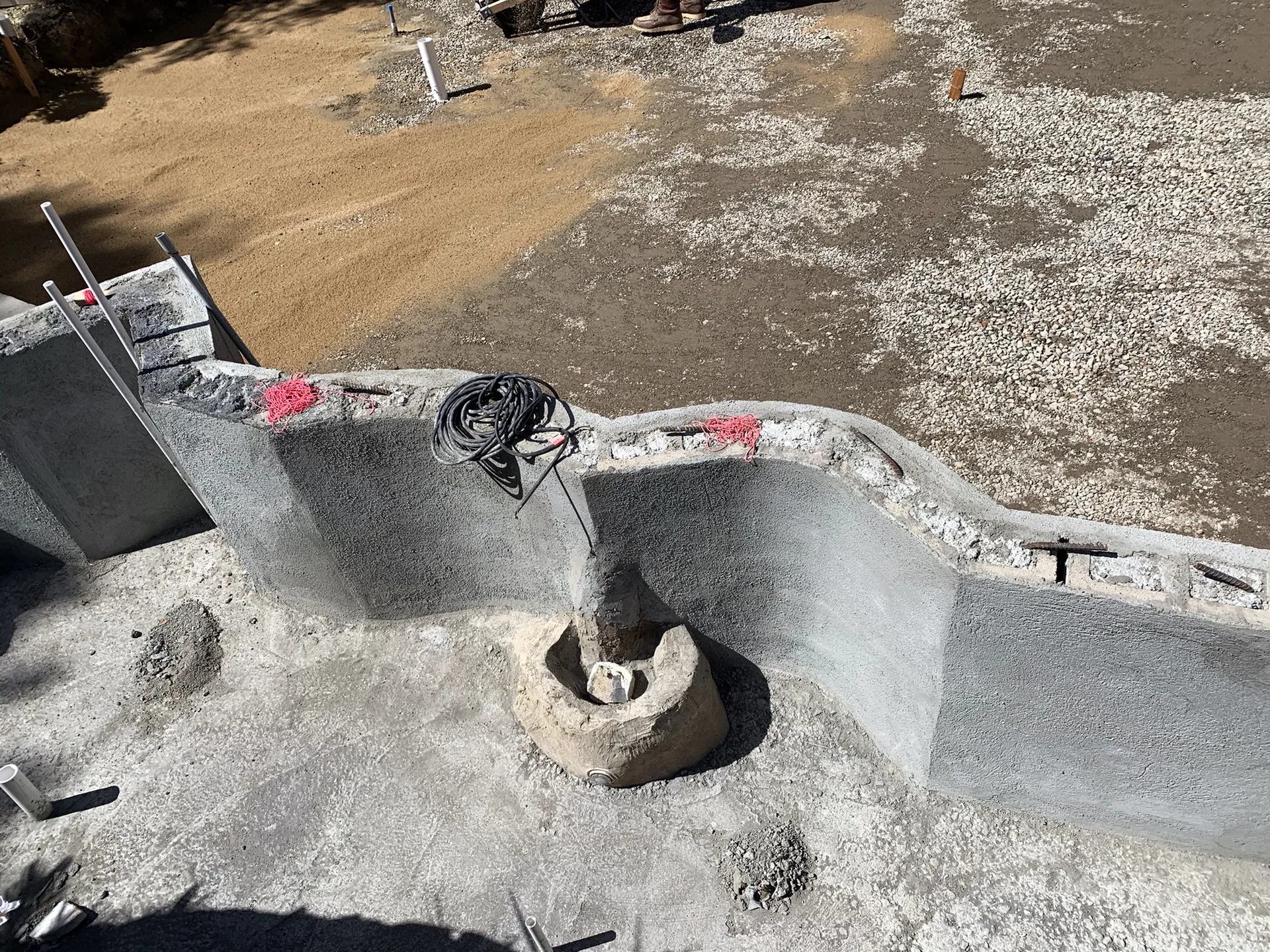 Curved retaining walls after finish work